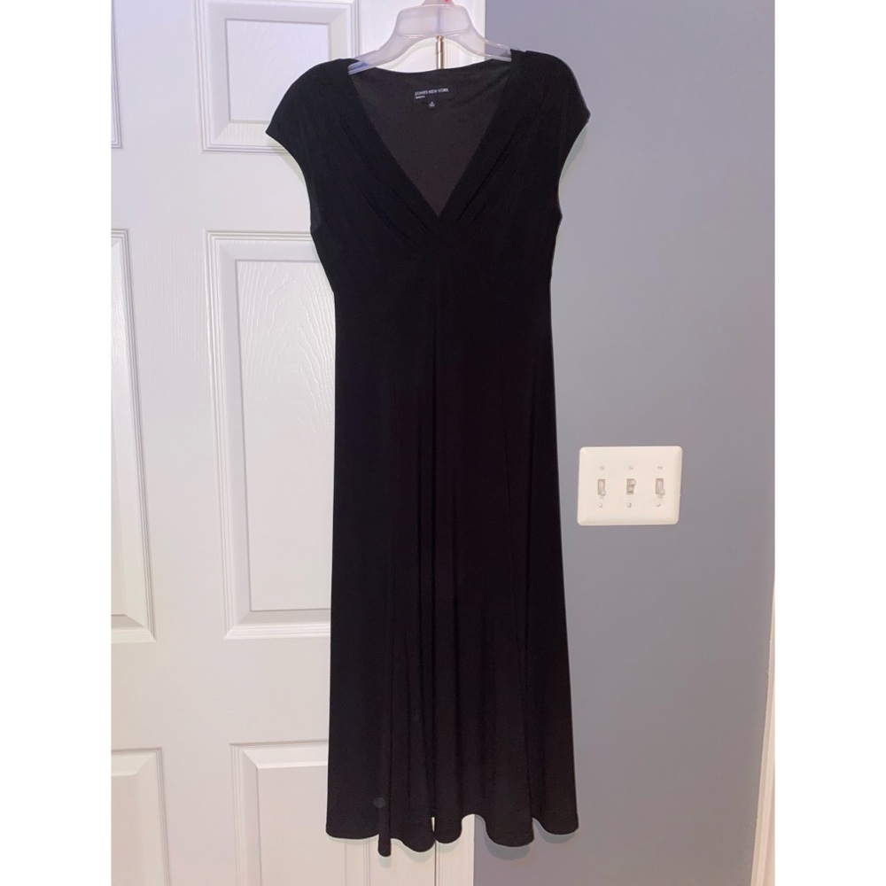 Long black dress